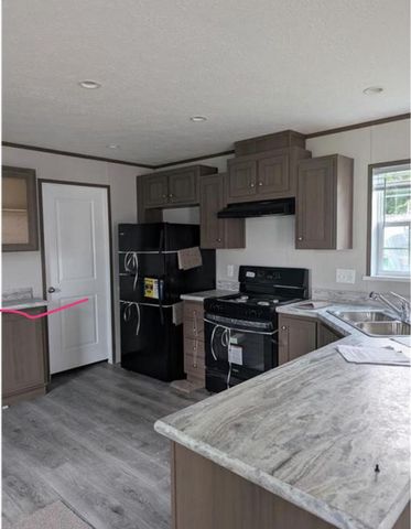 76 Rose Park, Melrose, MN 56352