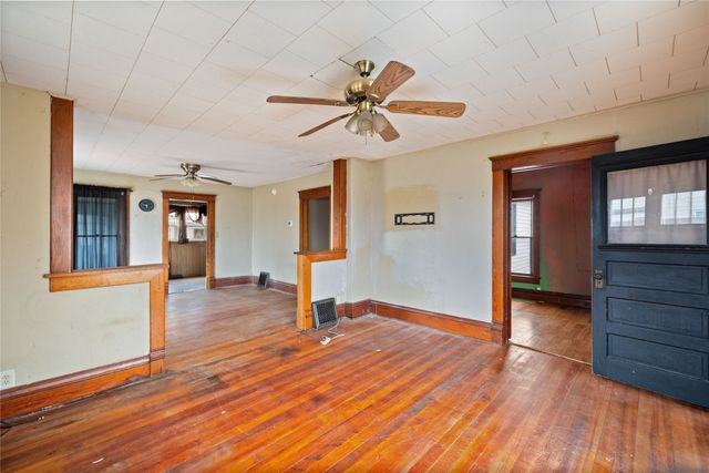 214 N Locust Street, Madrid, IA 50156