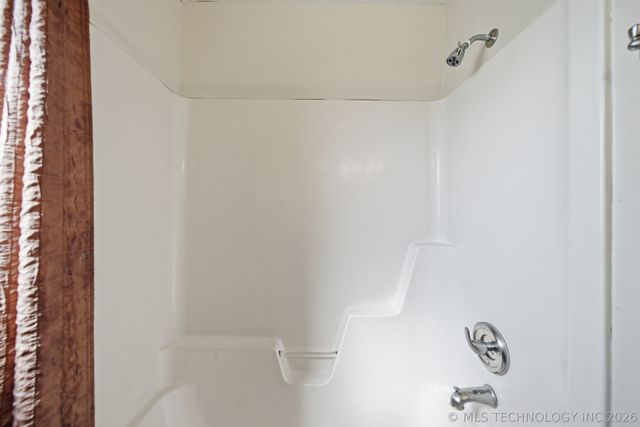 2304 N Dogwood Street, Owasso, OK 74055