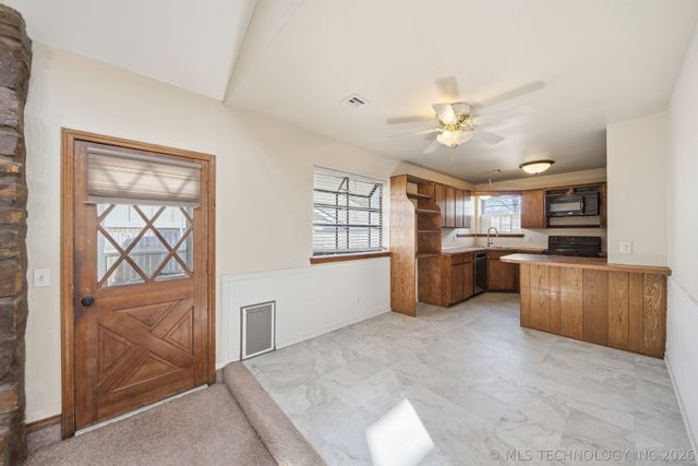 2304 N Dogwood Street, Owasso, OK 74055