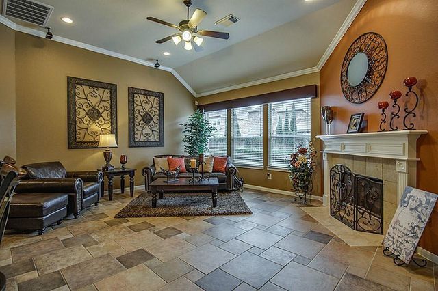 9422 Cheslyn Court, Tomball, TX 77375