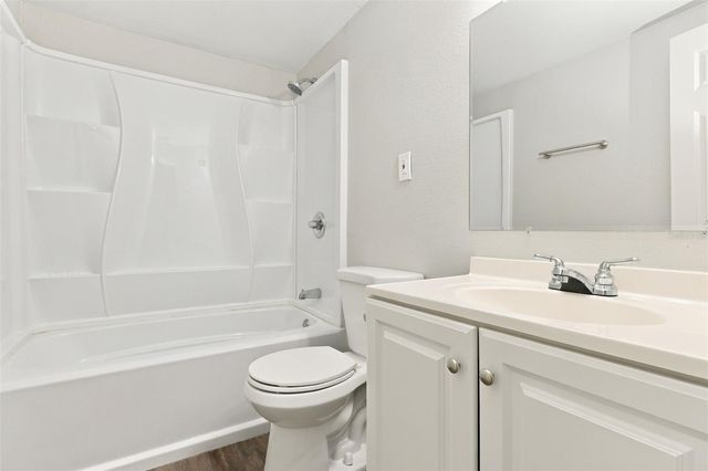 2510 38TH STREET S, St Petersburg, FL 33711
