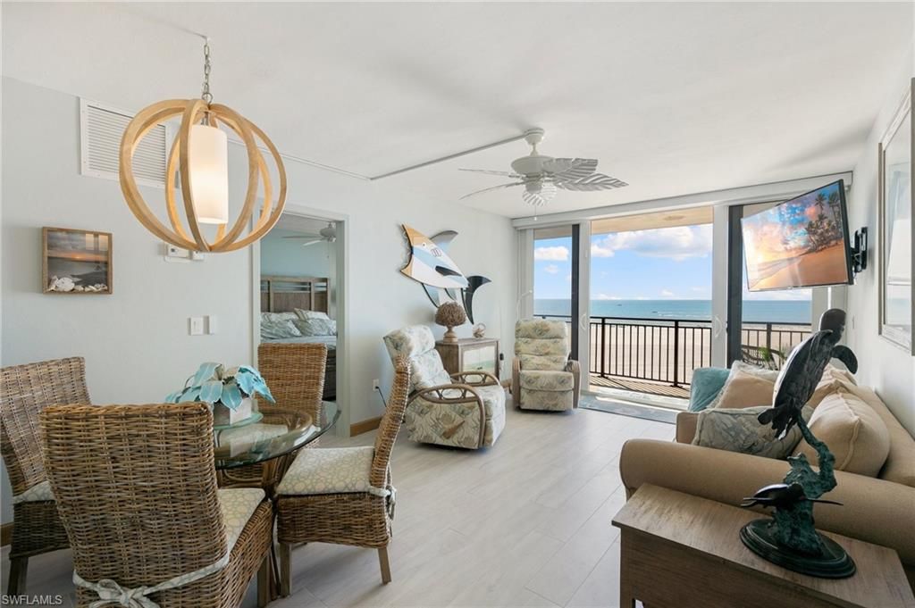 180 Seaview CT 911, MARCO ISLAND, FL 34145 — photo 2