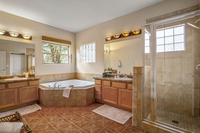 4548 Contenta Ridge, Santa Fe, NM 87507