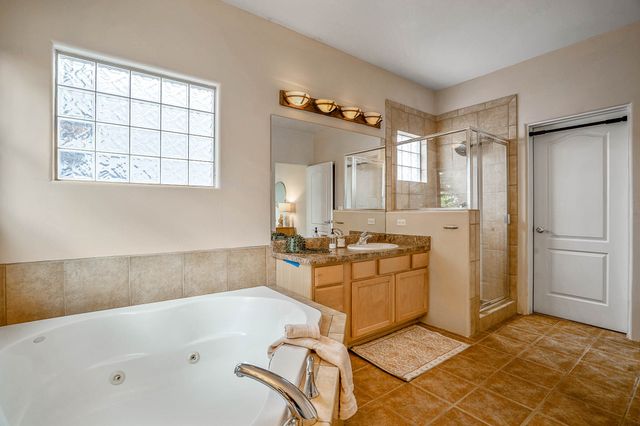 4548 Contenta Ridge, Santa Fe, NM 87507