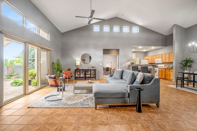 4548 Contenta Ridge, Santa Fe, NM 87507