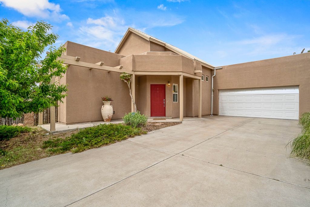 4548 Contenta Ridge, Santa Fe, NM 87507