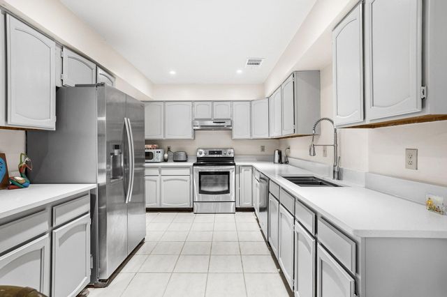 9317 Highedge Circle, Dallas, TX 75238