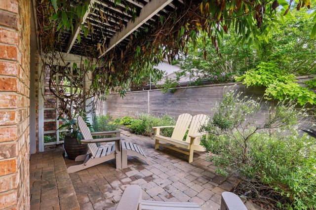 9317 Highedge Circle, Dallas, TX 75238