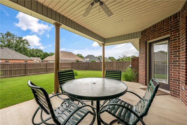 1300 N Oriole Avenue, Rogers, AR 72756