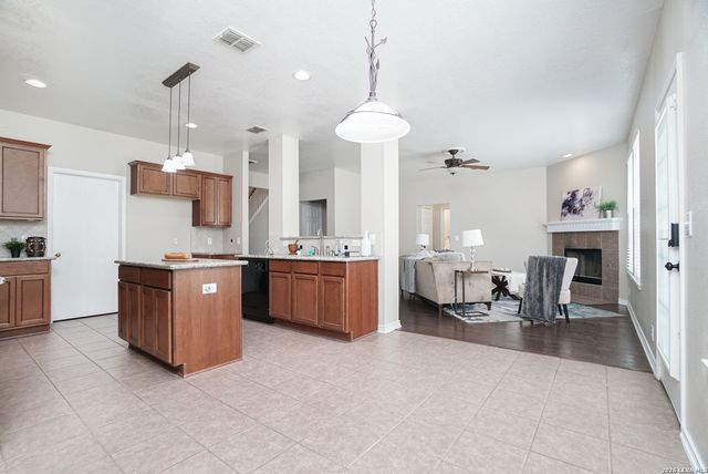 14004 Roslin Forest, Live Oak, TX 78233
