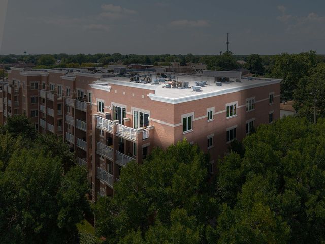 3258 N Harlem Avenue 503, Chicago, IL 60634