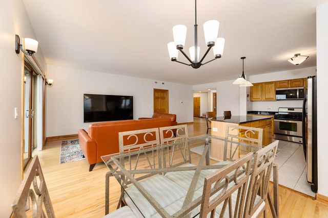 3258 N Harlem Avenue 503, Chicago, IL 60634