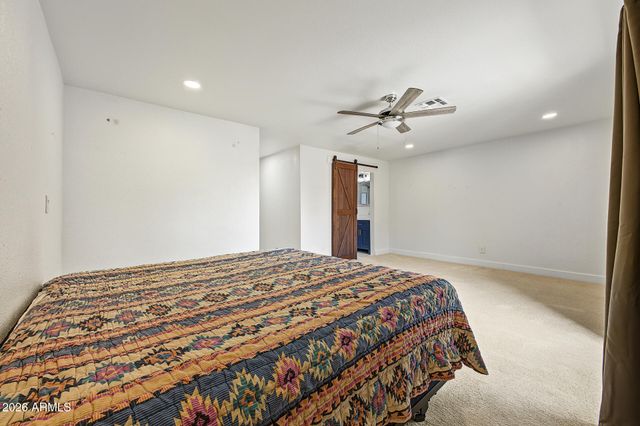 658 W PORT AU PRINCE Lane, Phoenix, AZ 85023