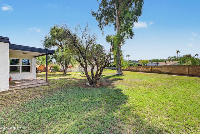658 W PORT AU PRINCE Lane, Phoenix, AZ 85023