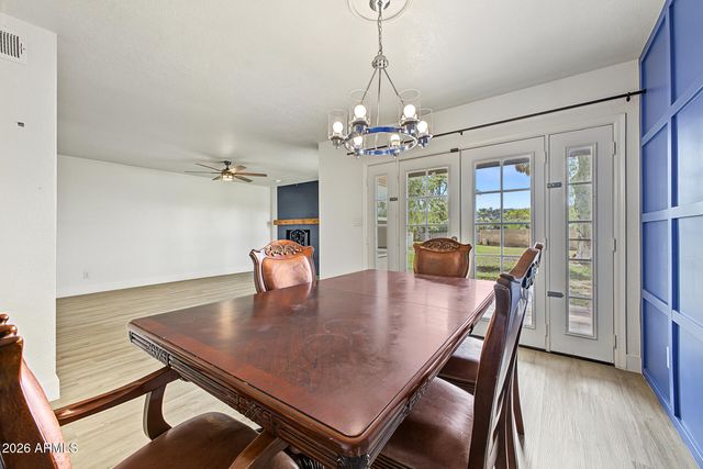 658 W PORT AU PRINCE Lane, Phoenix, AZ 85023