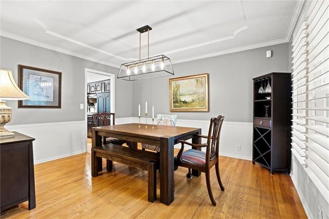 8110 W 117th Street, Overland Park, KS 66210