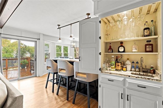 8110 W 117th Street, Overland Park, KS 66210