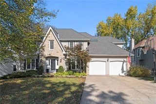 8110 W 117th Street, Overland Park, KS 66210