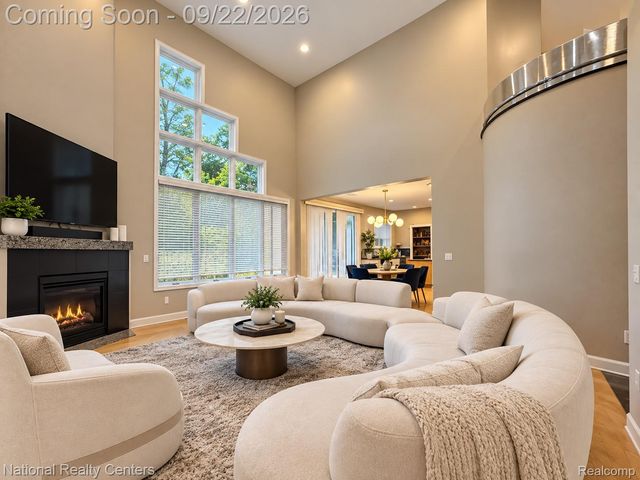 5612 Stanhope Street, West Bloomfield Charter Township, MI 48322
