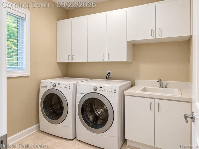 5612 Stanhope Street, West Bloomfield Charter Township, MI 48322