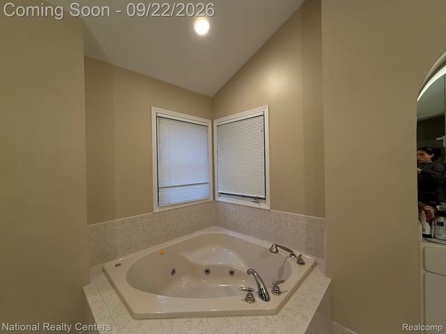 5612 Stanhope Street, West Bloomfield Charter Township, MI 48322