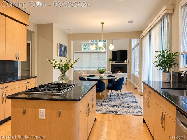 5612 Stanhope Street, West Bloomfield Charter Township, MI 48322