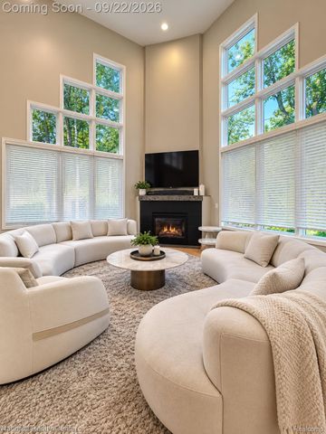 5612 Stanhope Street, West Bloomfield Charter Township, MI 48322