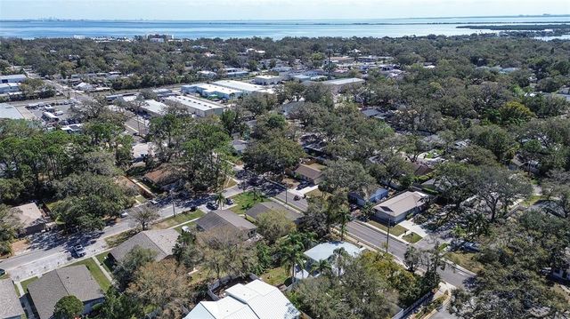 1111 DR M L KING JR STREET N, Safety Harbor, FL 34695