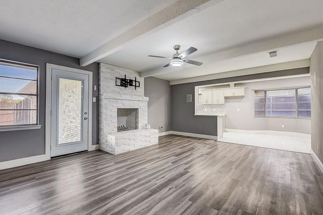 901 Lancaster Park Drive, Lancaster, TX 75146