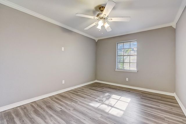 901 Lancaster Park Drive, Lancaster, TX 75146