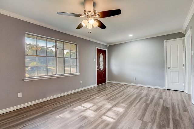 901 Lancaster Park Drive, Lancaster, TX 75146