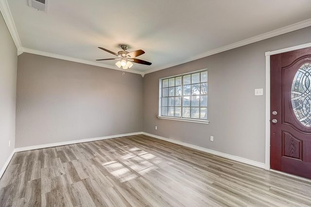 901 Lancaster Park Drive, Lancaster, TX 75146