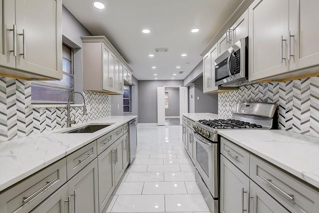 901 Lancaster Park Drive, Lancaster, TX 75146