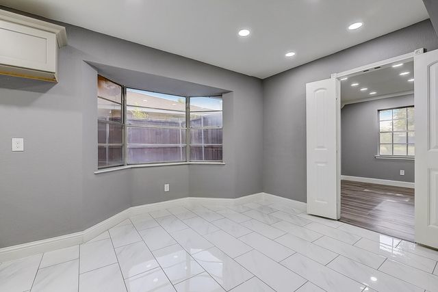 901 Lancaster Park Drive, Lancaster, TX 75146