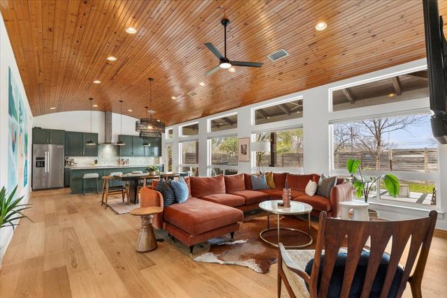 510 W 22nd ST, Georgetown, TX 78626