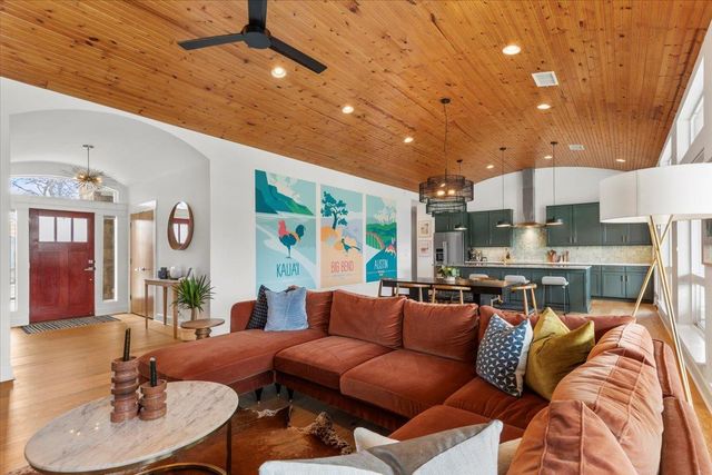 510 W 22nd ST, Georgetown, TX 78626