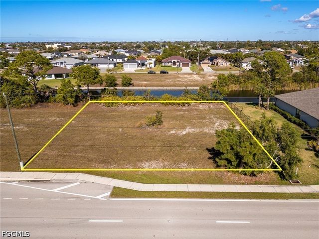 2719 Ceitus PKWY, Cape Coral, FL 33991