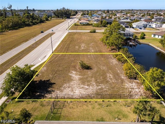 2719 Ceitus PKWY, Cape Coral, FL 33991