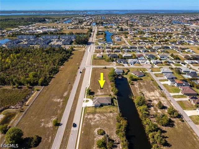 2719 Ceitus PKWY, Cape Coral, FL 33991