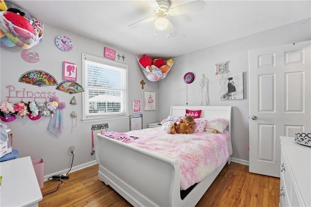 6009 EARNSHAW Street, Shawnee, KS 66216