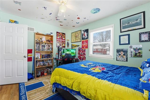 6009 EARNSHAW Street, Shawnee, KS 66216