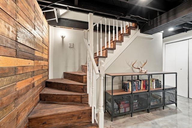 2909 Clays Mill Road, Lexington, KY 40503