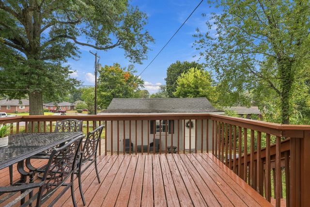 2909 Clays Mill Road, Lexington, KY 40503
