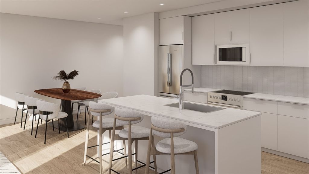 9 Mckay Pl 205, Boston, MA 02128
