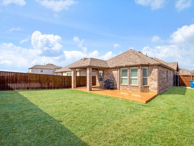 1504 Gelding Drive, Aubrey, TX 76227