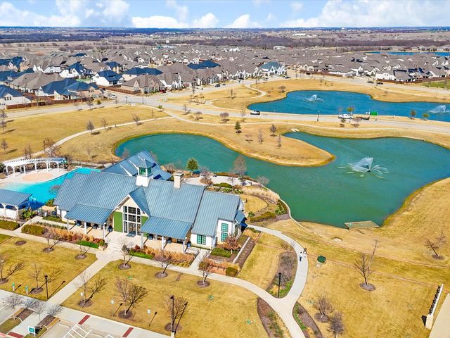 1504 Gelding Drive, Aubrey, TX 76227