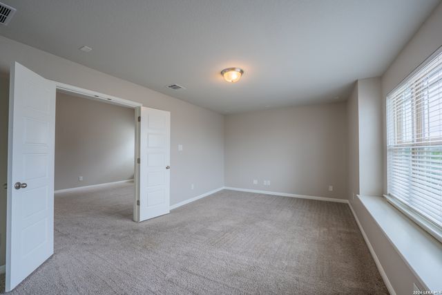 13311 Badlands Bnd, St Hedwig, TX 78152