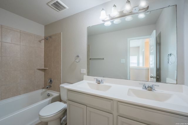 13311 Badlands Bnd, St Hedwig, TX 78152
