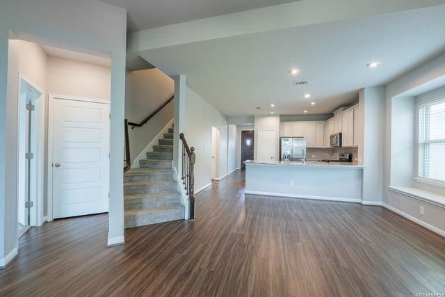 13311 Badlands Bnd, St Hedwig, TX 78152